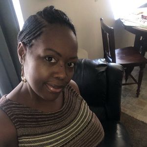 Meet your Posher, Latonya